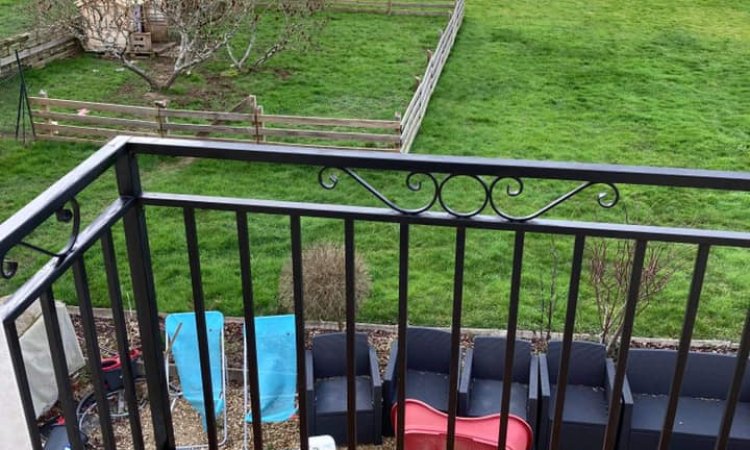 Création et pose d'un balcon en fer chez un particulier à Toucy 